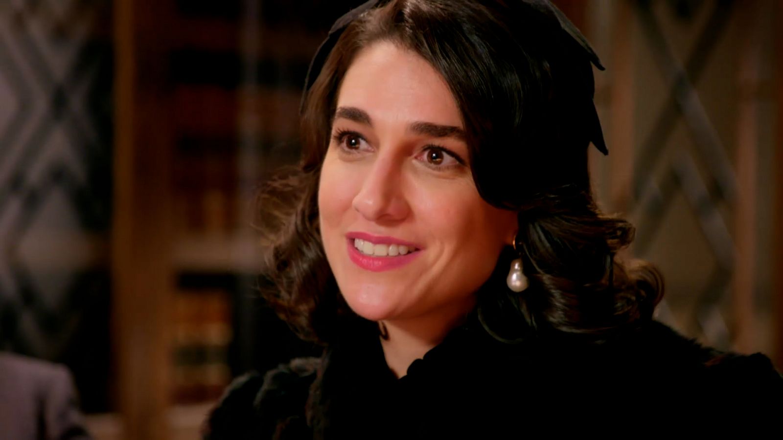 Doña Carla quiere comprar La Moderna - Salón de té La Moderna | Ver