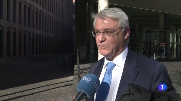 L'Informatiu - El TSJC reconeix que la despesa en corbates és deduïble