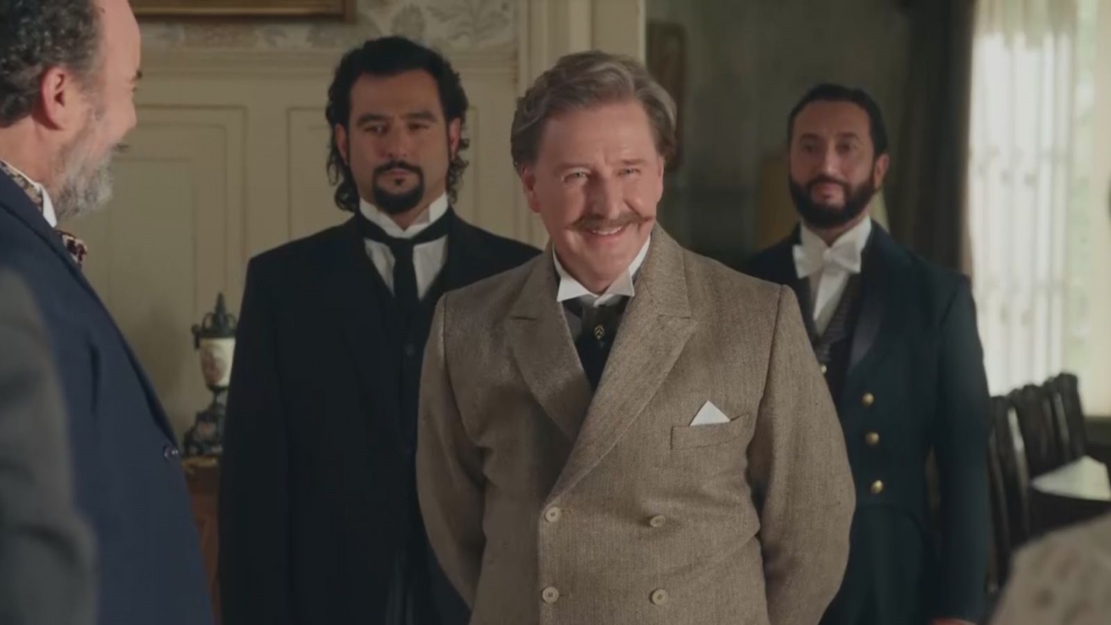 Así ha sido la llegada de Mr. Cavendish a 'La Promesa' - La promesa | Ver