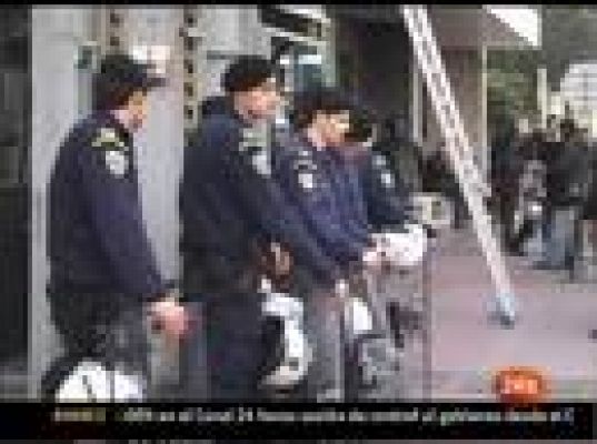 Telediario 1 - Telediario en 4' - 24/02/10