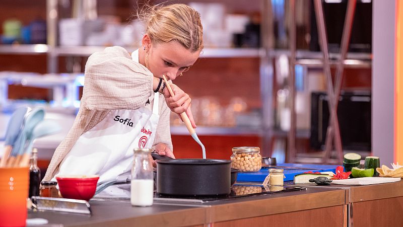 Sofia, la mejor del primer gran reto de MasterChef Junior 10 | Ver