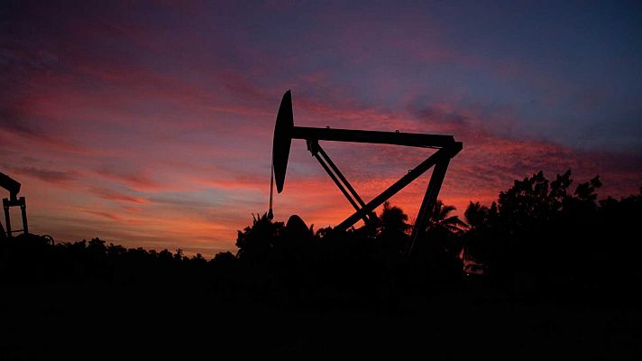 Telediario 2 - El borrador del acuerdo de la COP28 pide "reducir" el uso de combustibles fósiles pero no su eliminación