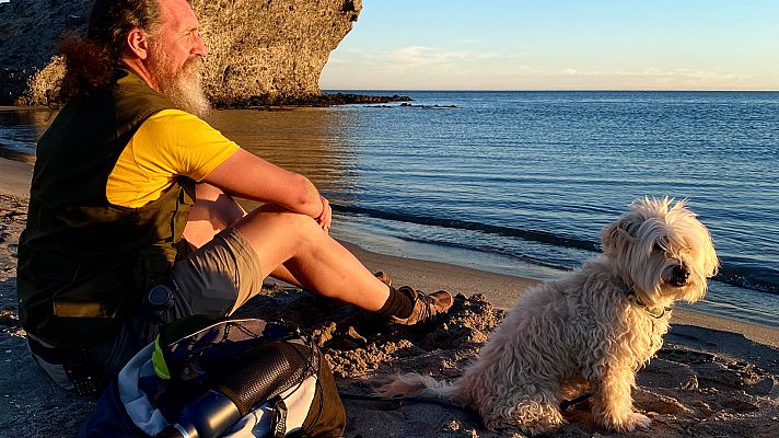 Senderos con Juan y Migas - Videoclip de la sintonía del programa de 'Juan y Migas'