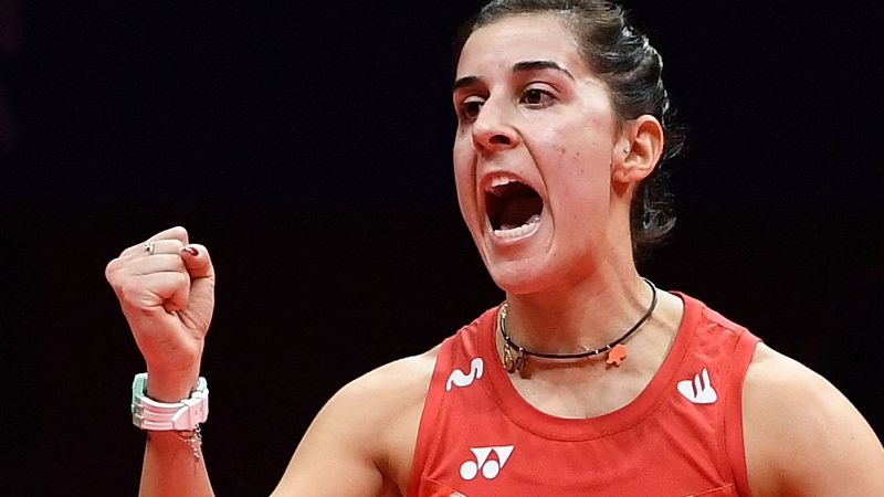 Carolina Marín debuta con victoria en las finales del mundial en Hangzhou