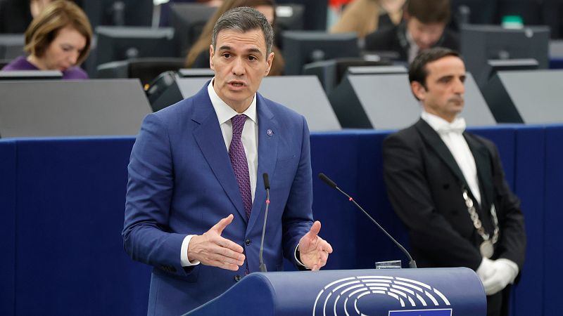 Sánchez defiende la amnistía en la Eurocámara frente a Puigdemont y éste le advierte sobre posibles "incumplimientos"