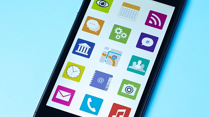 Telediario 2 - El Parlamento Europeo pide diseños menos adictivos en los productos digitales