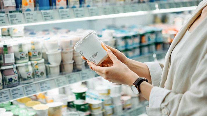 Telediario 1 - El IPC baja al 3,2% en noviembre por la caída de los carburantes, su primer descenso desde julio