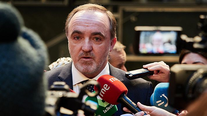 La hora de La 1 - Esparza acusa al PSOE de cruzar una línea con la moción de Pamplona: "Nunca había aupado a una formación como Bildu, va a poner a terroristas"