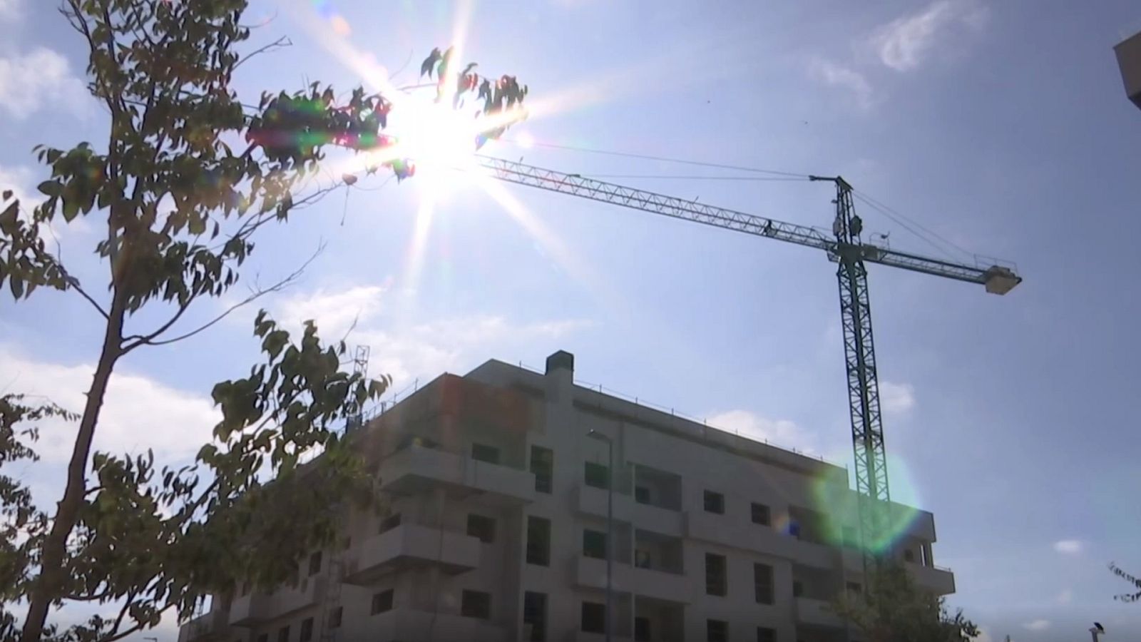 El mercado de la vivienda no superará el récord de compraventas en 2024