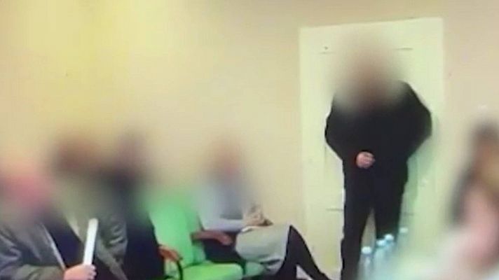 Informativo 24h - Un concejal con una granada hiere a 26 personas en el ayuntamiento ucraniano de Keretsk