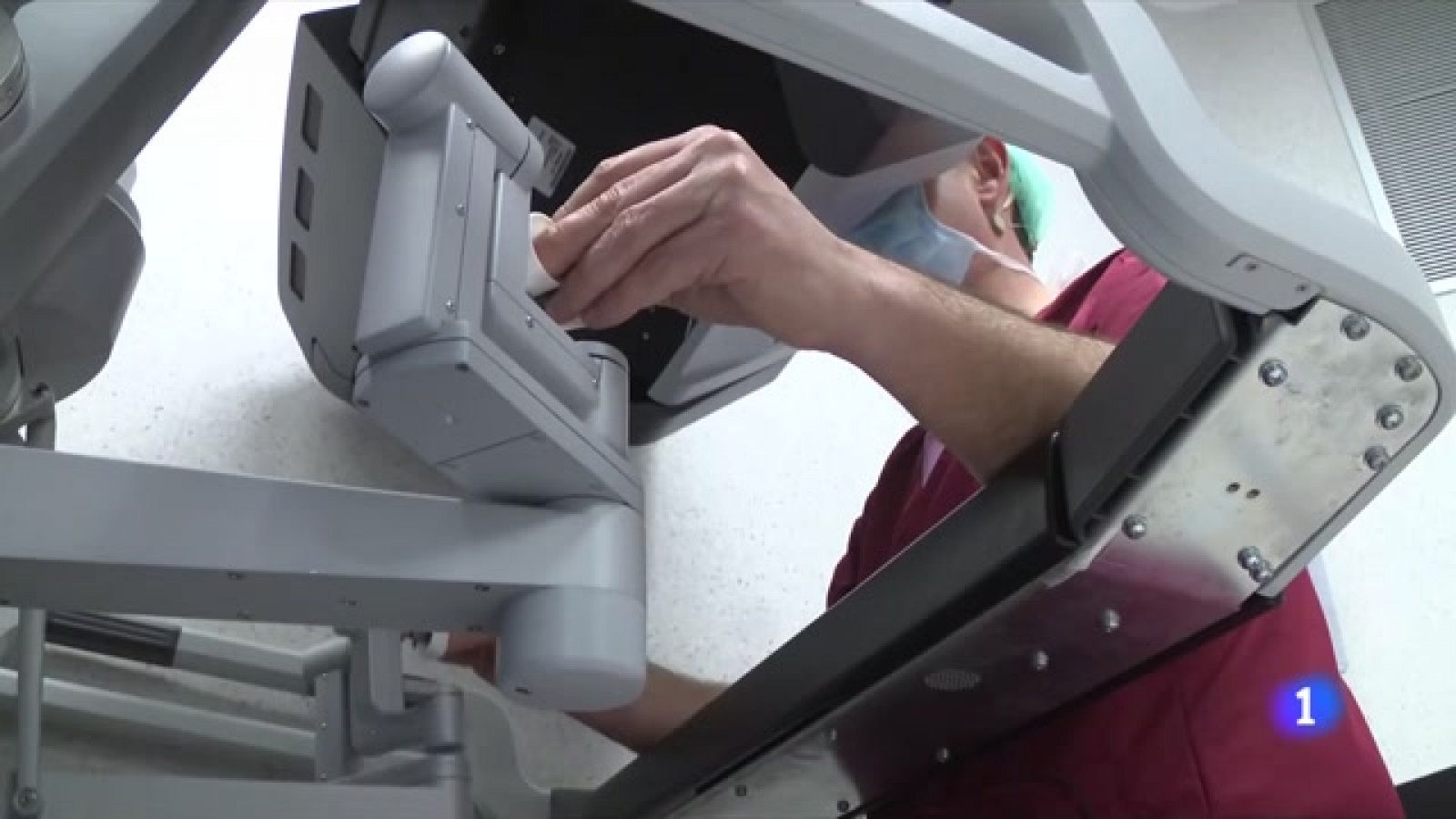 Salut: L'hospital de Bellvitge, referència en cirurgia robòtica
