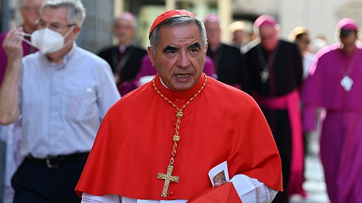 Telediario Fin de Semana - El cardenal Becciu, condenado a cinco años y seis meses de cárcel por un caso de irregularidades financieras