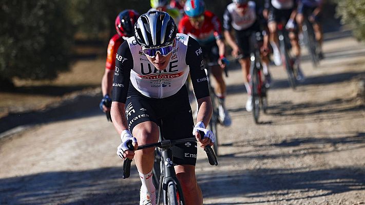 Telediario Fin de Semana - Tadej Pogacar participará en el Giro 2024