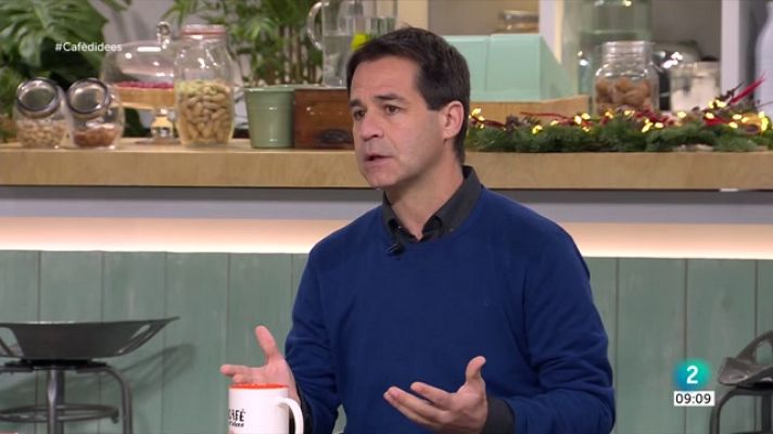 Cafè d'idees - Vilanova: "Prohibir mòbils a primària dona temps per educar"