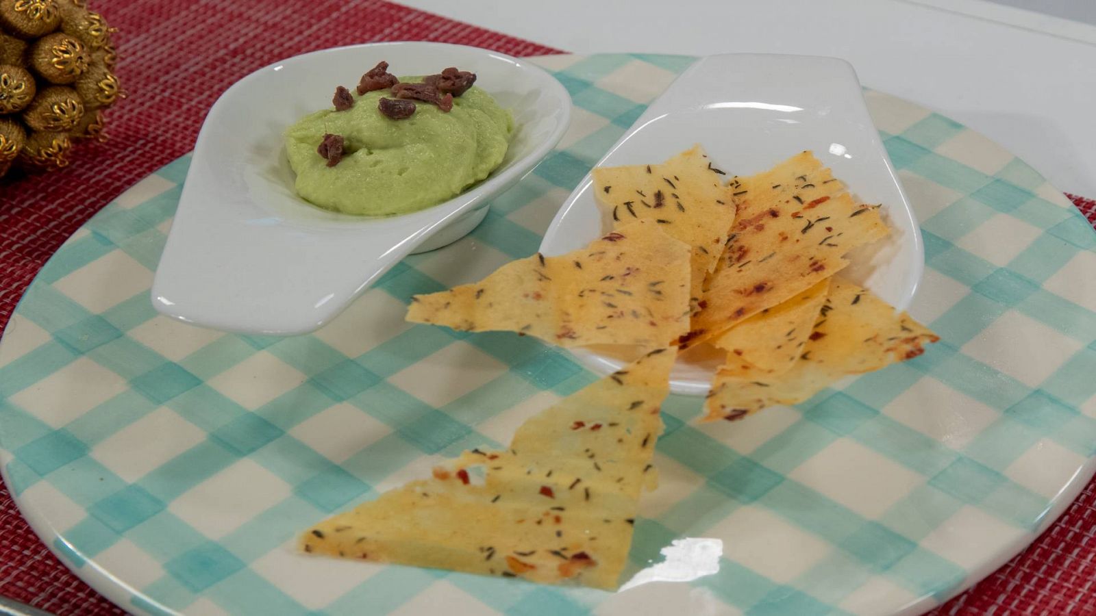 Receta de nachos de patata para dippear del chef Sergio Fernández