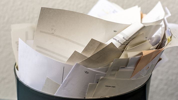 Telediario 1 - 2023, el año con más artículos científicos retirados después de publicarse