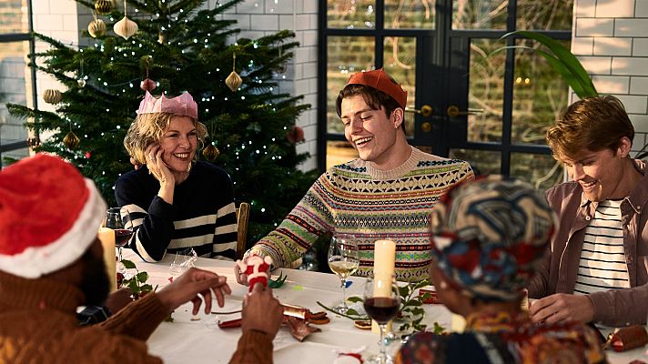 Telediario 1 - Una cena de Navidad sin armarios