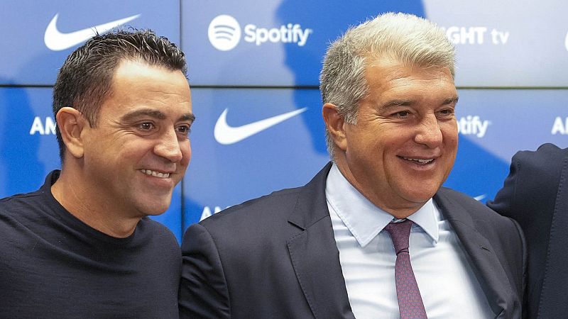 Laporta ratifica a Xavi y elogia su "resistencia" y cómo "protege a los jugadores" -- Ver ahora en RTVE Play