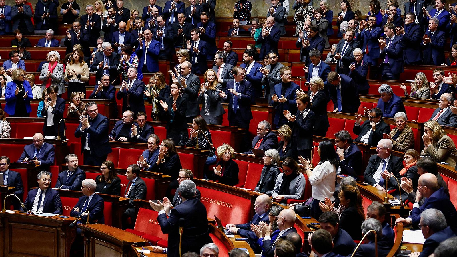 La aprobación de la ley migratoria causa grietas en el Macronismo