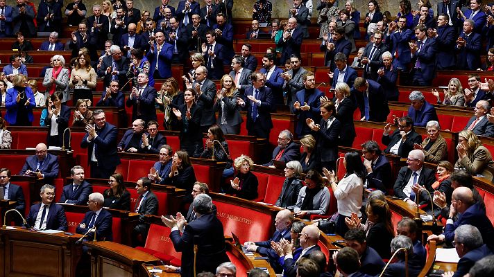 Telediario 1 - La aprobación de la ley migratoria causa grietas en el Macronismo