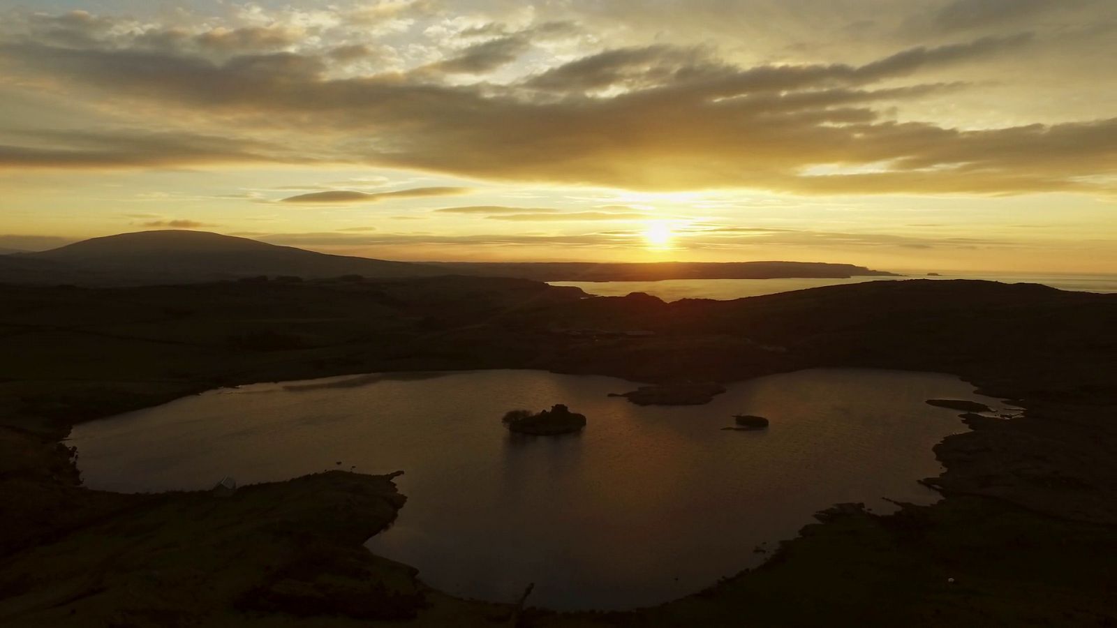 Los paisajes más bellos del mundo - Episodio 7: La costa de la Calzada