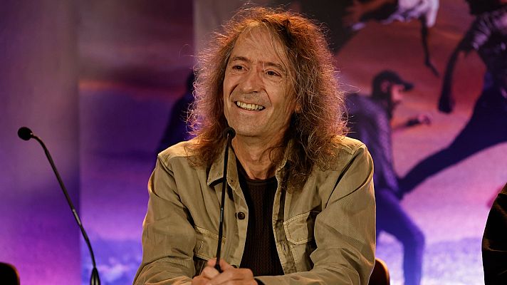 Telediario 2 - Robe Iniesta regresa a los escenarios con su gira 'Ni santos ni inocentes'