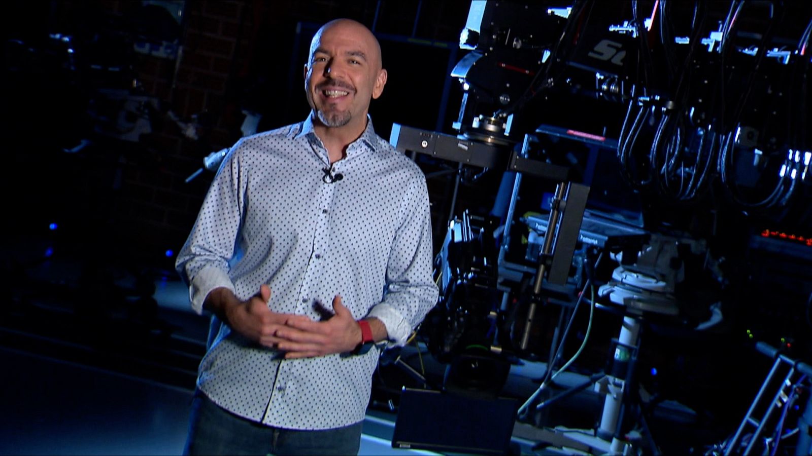 Cámara abierta - Especial Fin de Año: Aves y realidad aumentada (SEO/BirdLife y META); Javier Pérez de Albéniz (Los reveses...) - ver ahora