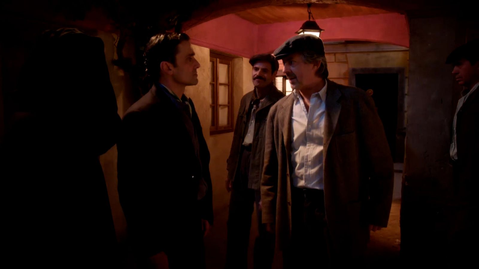 La Moderna: Higinio cae en la trampa de Pietro - Salón de té La Moderna | Ver