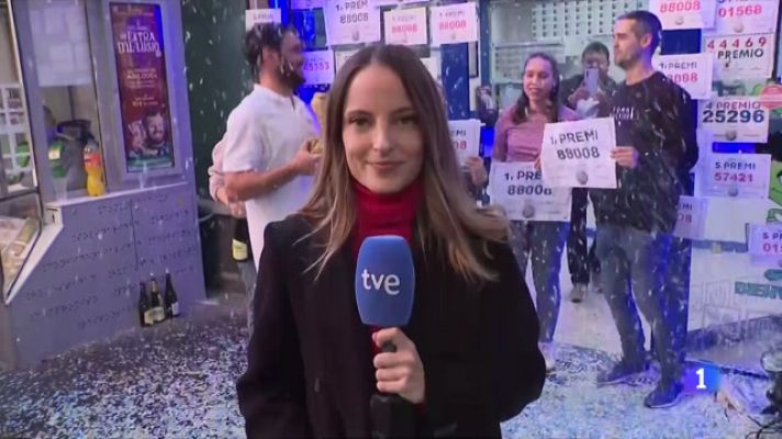 L'Informatiu - L'administració de Les Arenas ven la grossa de Nadal i quatre cinquens