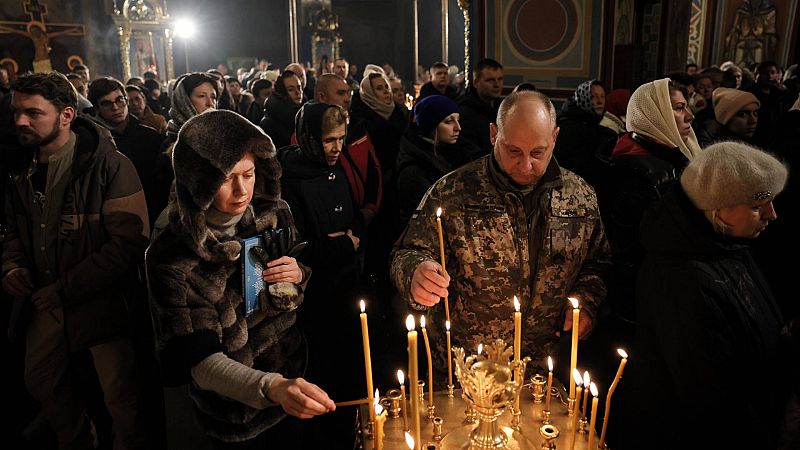 Ucrania celebra por primera vez la Navidad el 25 de diciembre - Ver ahora