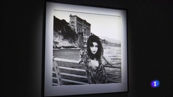 Telediario 1 - El provocativo universo fotográfico de Helmut Newton aterriza en A Coruña