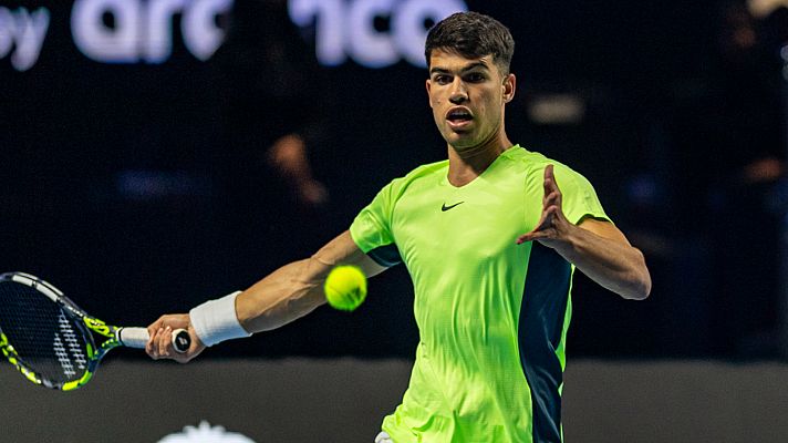 Carlos Alcaraz vence a Djokovic en la Tennis Cup de Dubai