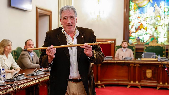 Informativo 24h - EH Bildu logra la Alcaldía de Pamplona con el apoyo del PSOE en la moción de censura a Ibarrola