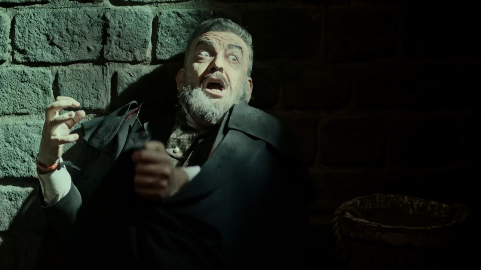 2023, ¡Un año de miedo! - El hombre lovox | Ver ahora