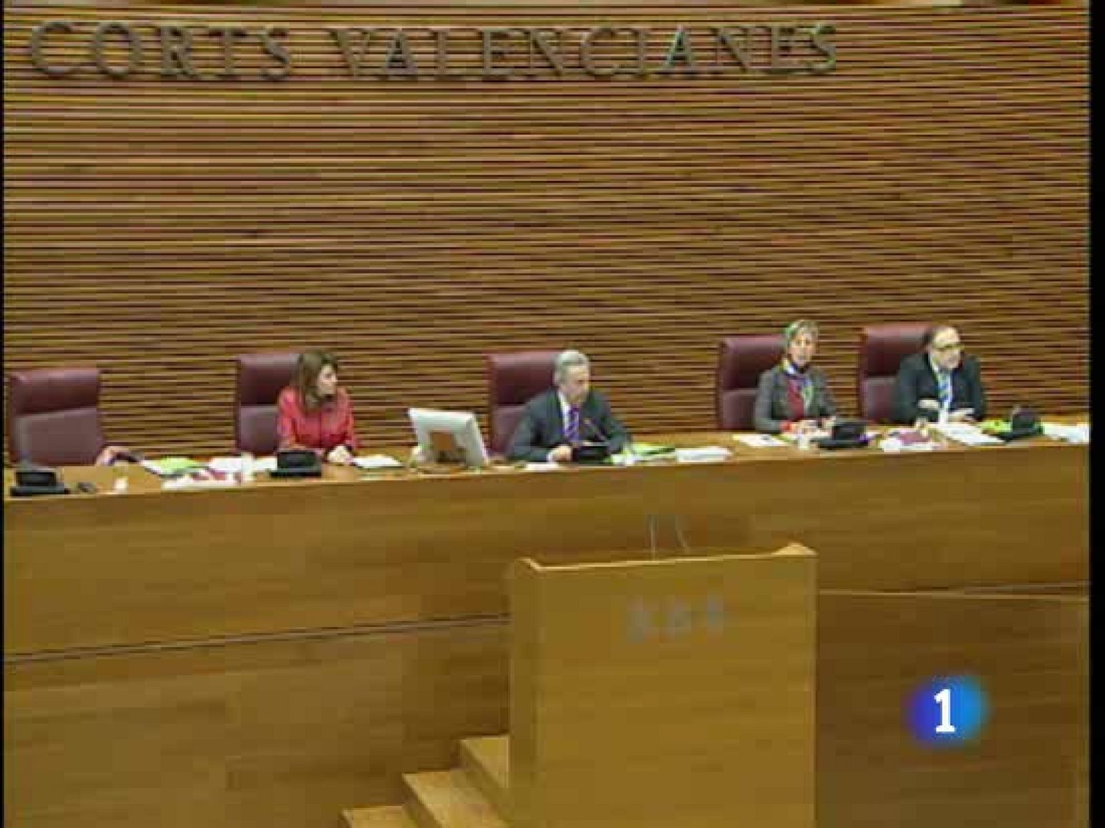 Hoy se ha reconducido la situación en las Cortes Valencianas | Ver