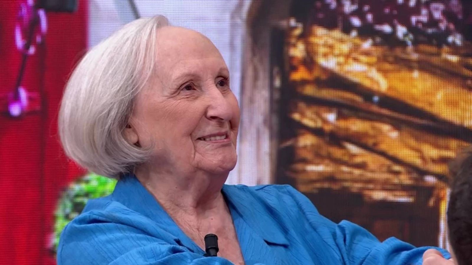 Mañaneros - Vuelve a Mañaneros la Yaya Mari Carmen - Ver ahora