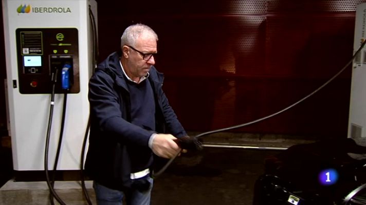 Telediario 1 - Ni diésel, ni gasolina, ahora ganan los eco