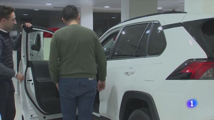 L'Informatiu - L'any 2023 tanca a Catalunya amb més de 118.000 turismes matriculats