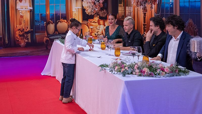 Loreto le dedica su plato de la final a todos los aspirantes de MasterChef