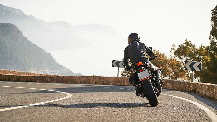 Telediario 1 - El 2023 cierra con 1.145 muertos en carretera, tres menos que en 2022, aunque preocupa la cifra de motoristas