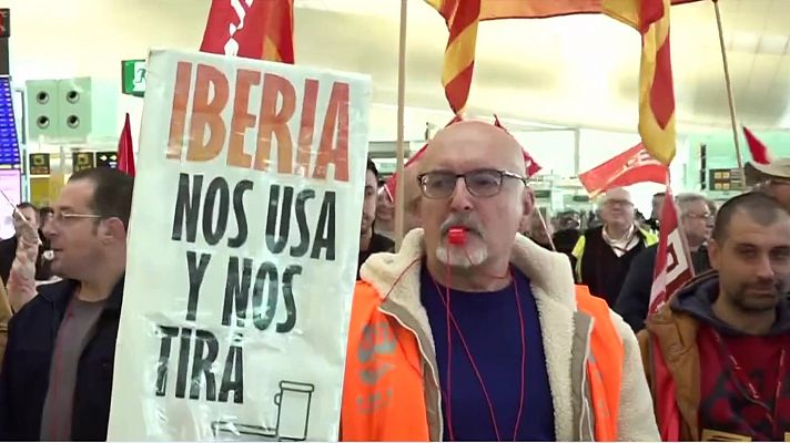 Incertesa entre els viatgers en el primer dels 4 dies de vaga dels treballadors de terra d'Iberia