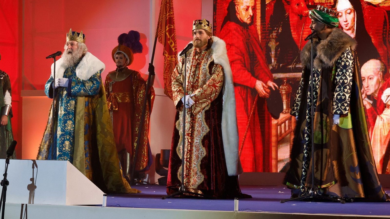 La lluvia y la nieve no frenan el trabajo de los Reyes Magos: "El mal tiempo nunca va a impedir que estemos donde tenemos que estar"