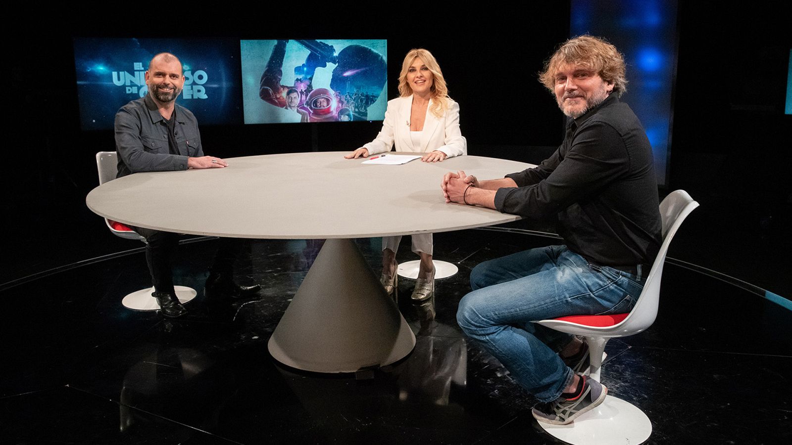 Versión española - Coloquio: El universo de Óliver   - ver ahora