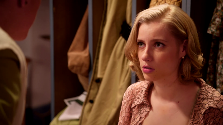 Salón de té La Moderna - Esperanza cree que Laurita podría estar embarazada