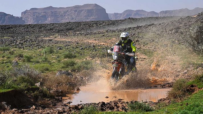 Dakar 2024: el piloto español Carles Falcón será operado de la vértebra C2 tras sufrir un grave accidente