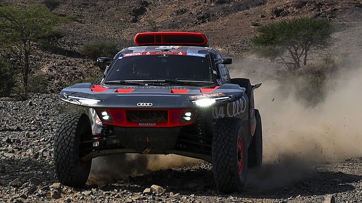 Telediario 1 - Dakar 2024: Carlos Sainz cede el liderato en la tercera etapa