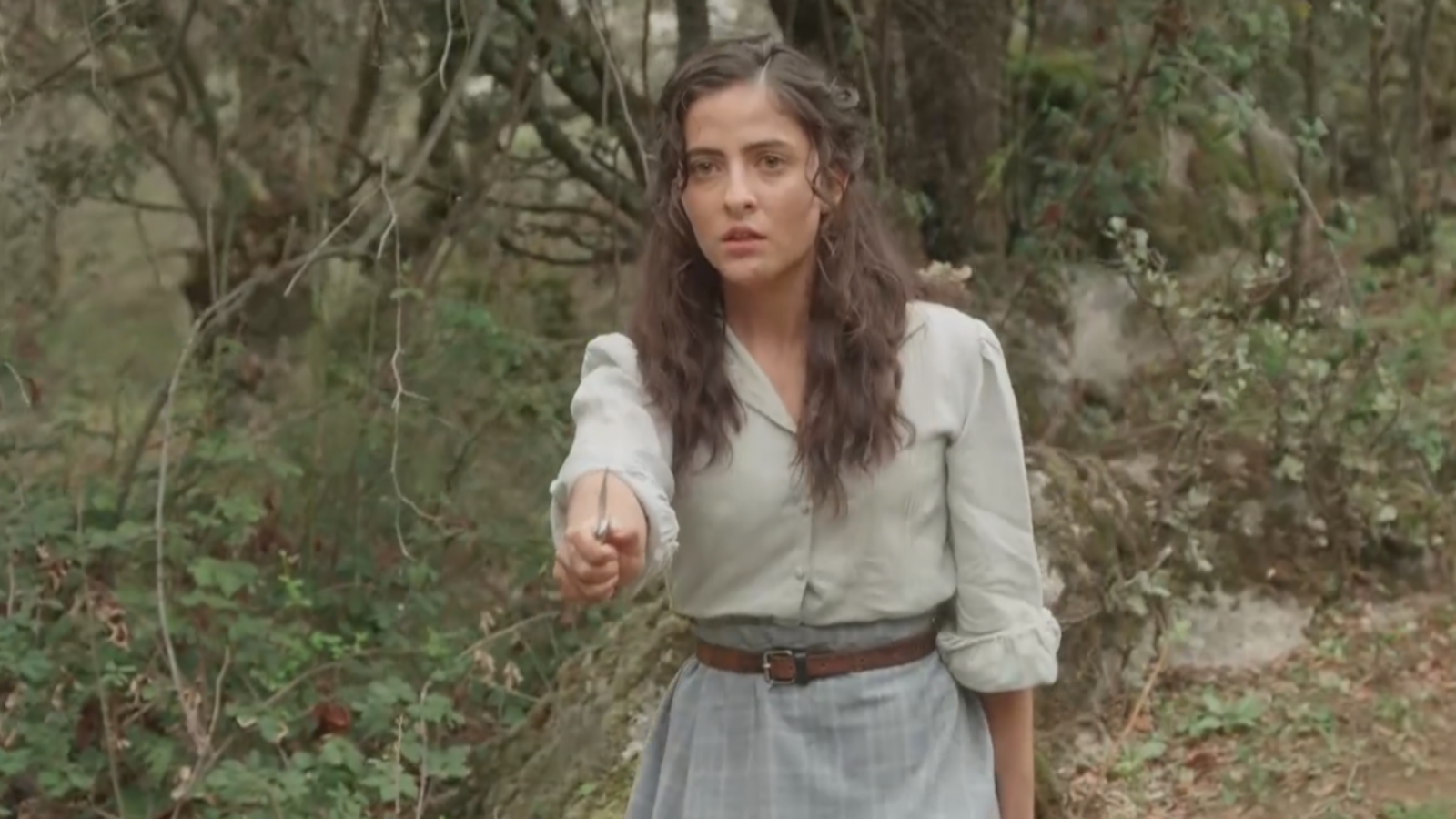 La Promesa: Lope encuentra a Vera en el bosque - La promesa | Ver