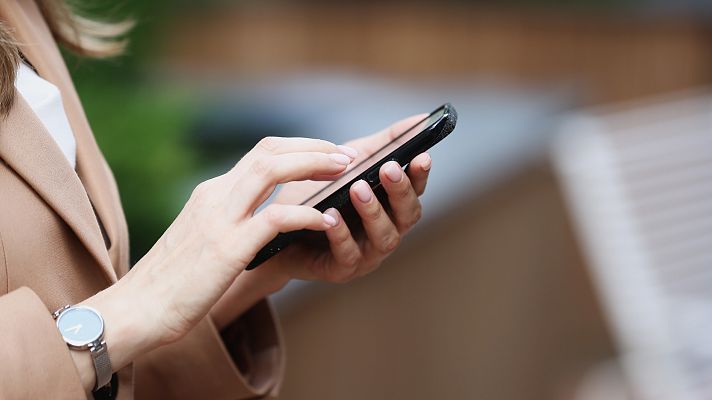 Telediario 1 - Un despido se considera improcedente gracias a un "OK" por WhatsApp