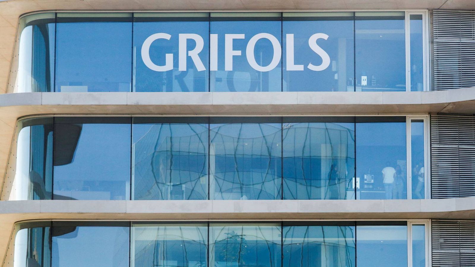 Grifols se hunde en Bolsa por las acusaciones de fraude contable