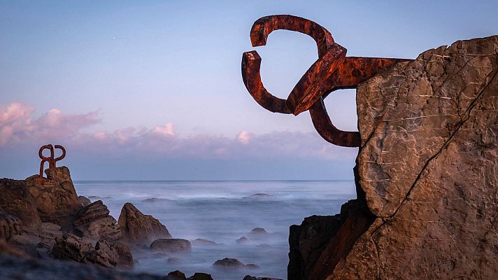 Cien años del nacimiento del escultor Eduardo Chillida